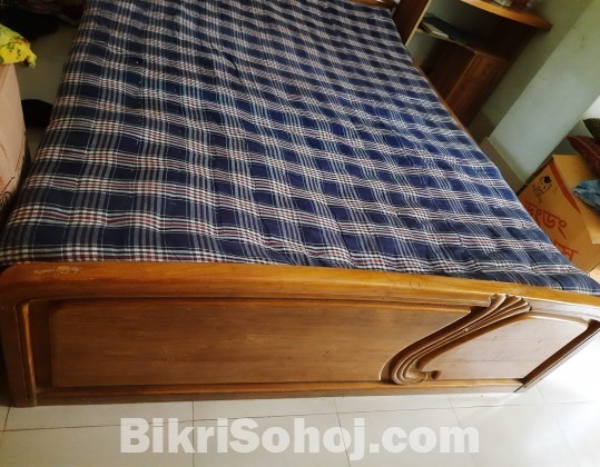 Shegun Wooden bed